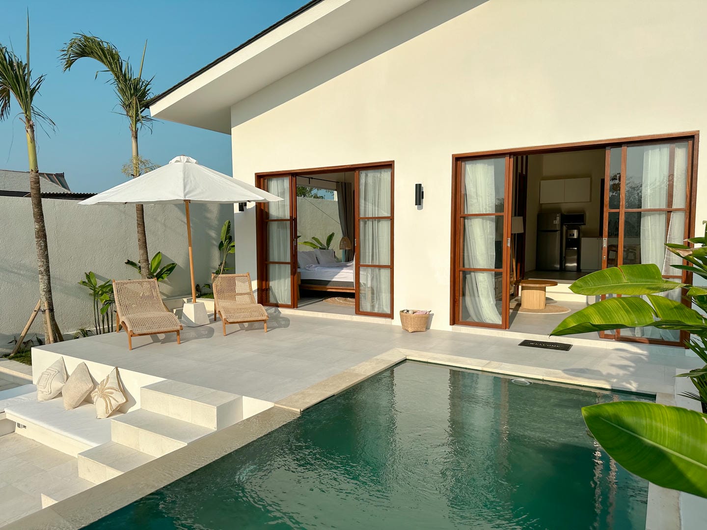 READY NOW 1 BEDROOM VILLA FOR SALE LEASEHOLD IN BALANGAN BE-2124 